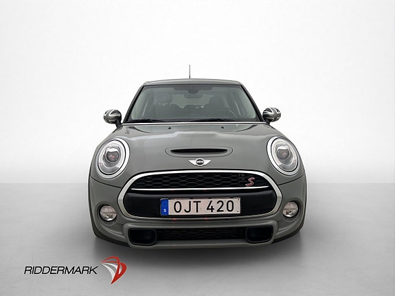 MINI Cooper S 2 of 5