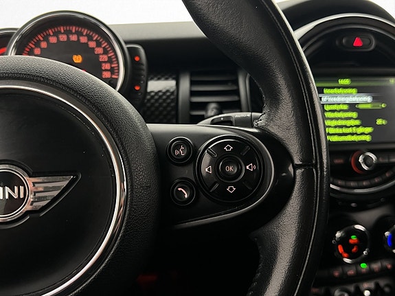 MINI Cooper S 19 of 30