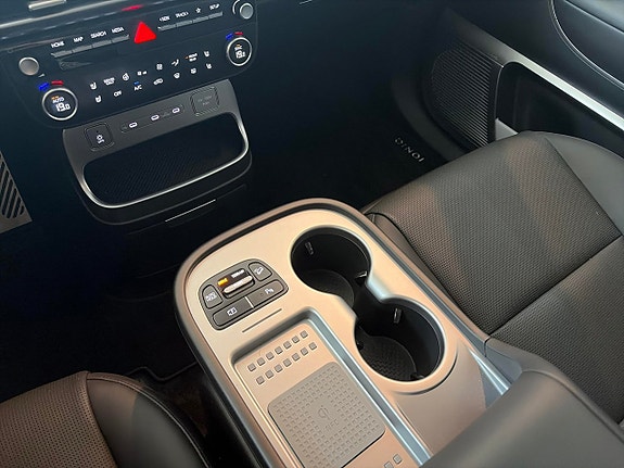 Hyundai Ioniq 9 7 of 12