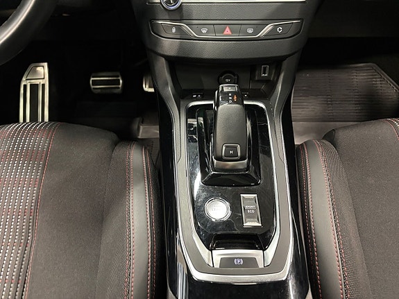 Peugeot 308 11 of 26