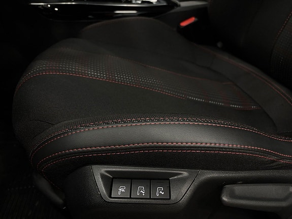 Peugeot 308 22 of 26
