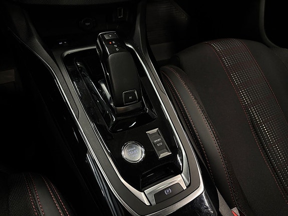 Peugeot 308 24 of 26