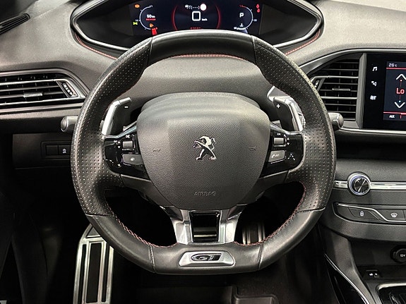Peugeot 308 13 of 26