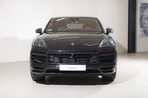 Porsche Cayenne Turbo GT 11 of 20