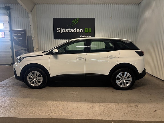 Peugeot 3008 2 of 5