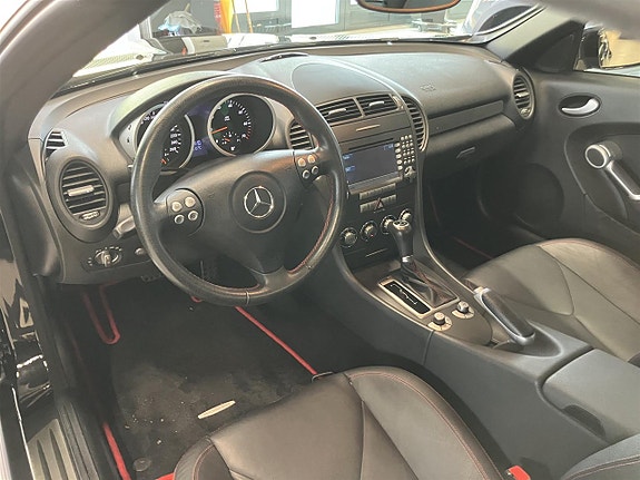 Mercedes-Benz SLK200 2 of 5