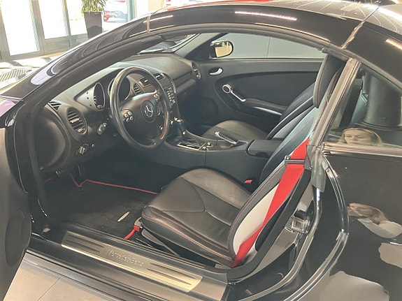 Mercedes-Benz SLK200 9 of 10