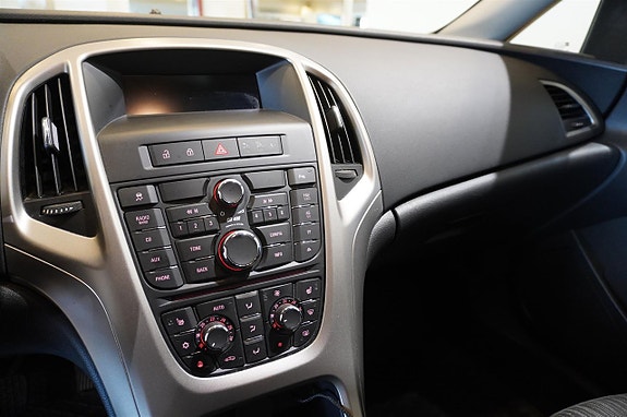 Opel Astra 14 of 19