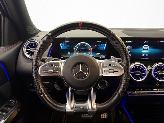 Mercedes-Benz GLB35 13 of 30