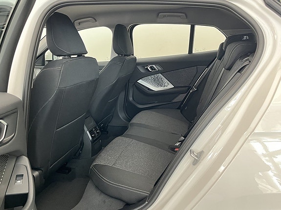 BMW 120 11 of 14