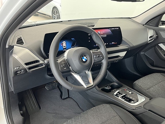 BMW 120 6 of 14
