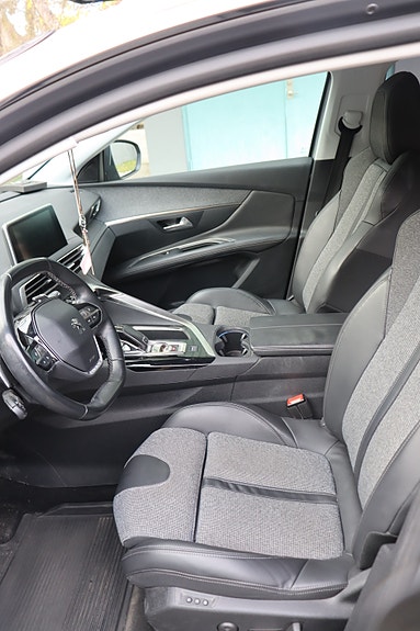 Peugeot 3008 10 of 18