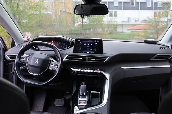 Peugeot 3008 14 of 18
