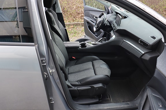 Peugeot 3008 12 of 18