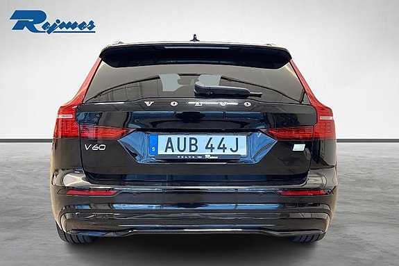 Volvo V60 5 of 25