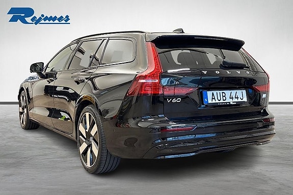Volvo V60 3 of 25