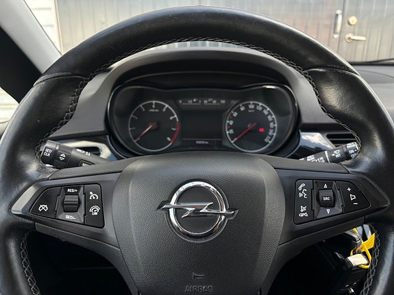 Opel Corsa 14 of 15