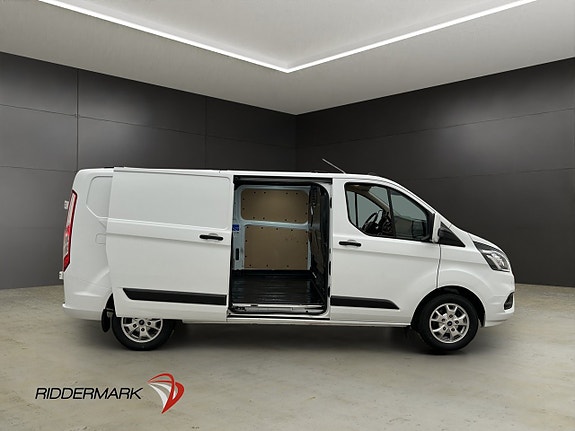 Ford Transit Custom 11 of 30