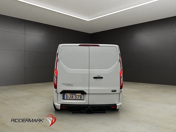 Ford Transit Custom 8 of 30