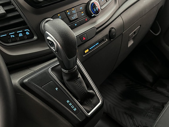 Ford Transit Custom 24 of 30