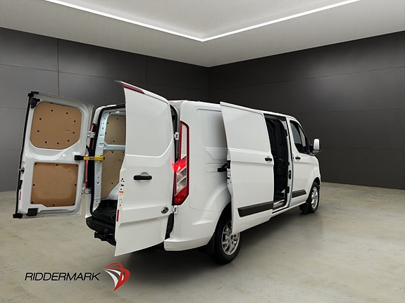 Ford Transit Custom 13 of 30