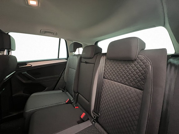 Volkswagen Tiguan 28 of 30