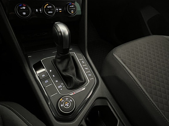 Volkswagen Tiguan 25 of 30
