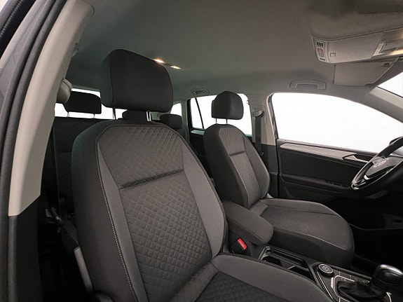 Volkswagen Tiguan 26 of 30