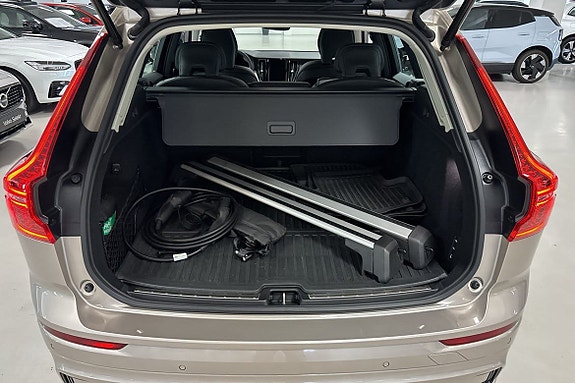 Volvo XC60 8 of 14