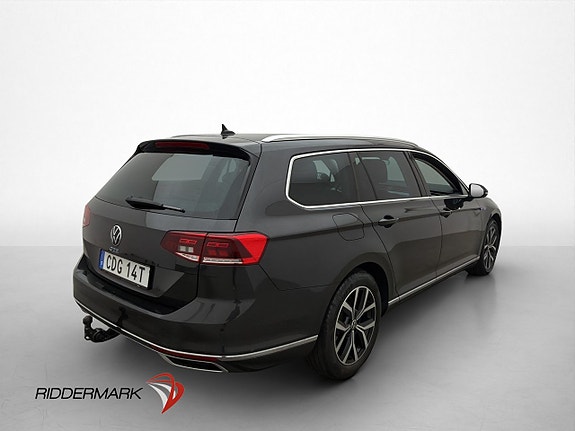 Volkswagen Passat 8 of 30