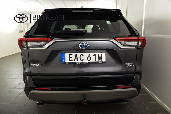 Toyota RAV4 5 of 5