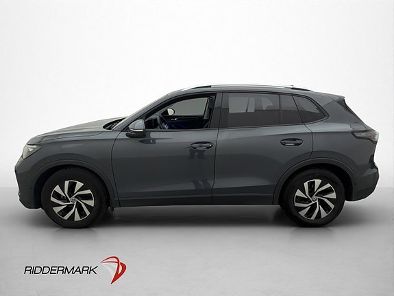 Volkswagen Tiguan 5 of 30