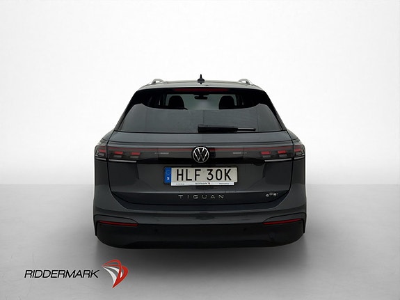 Volkswagen Tiguan 7 of 30