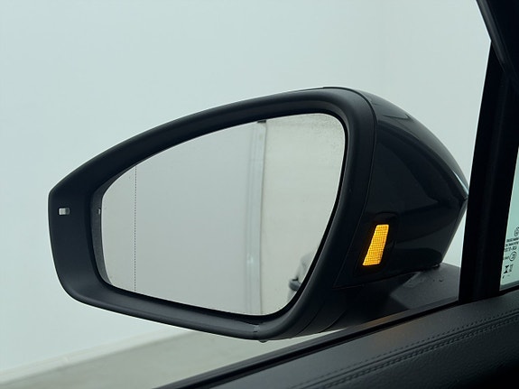 Volkswagen Tiguan 10 of 30