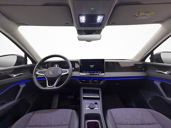 Volkswagen Tiguan 13 of 30