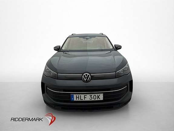 Volkswagen Tiguan 2 of 30