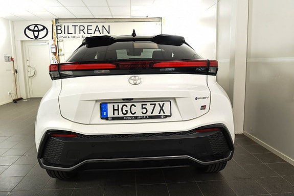 Toyota C-HR 5 of 23