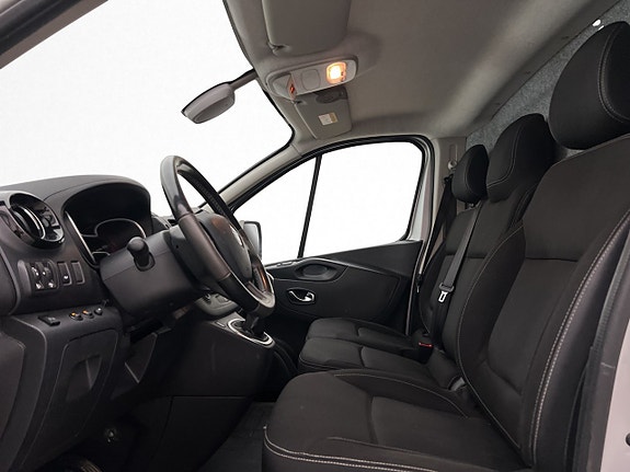 Renault Trafic 16 of 30