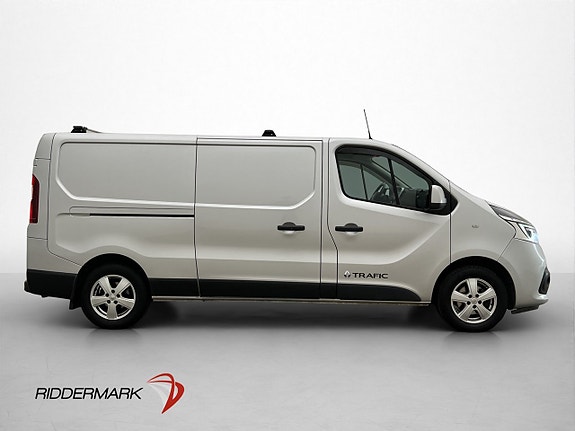 Renault Trafic 2 of 5