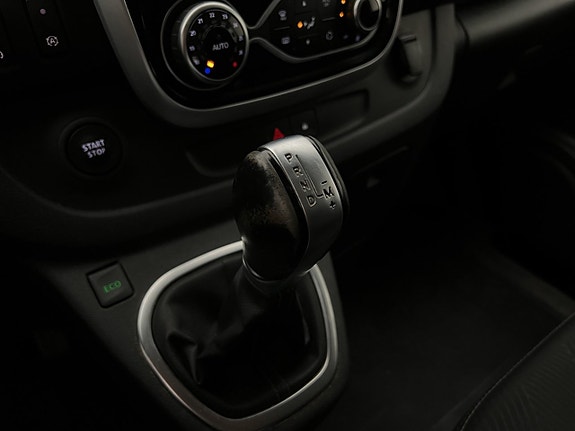 Renault Trafic 27 of 30