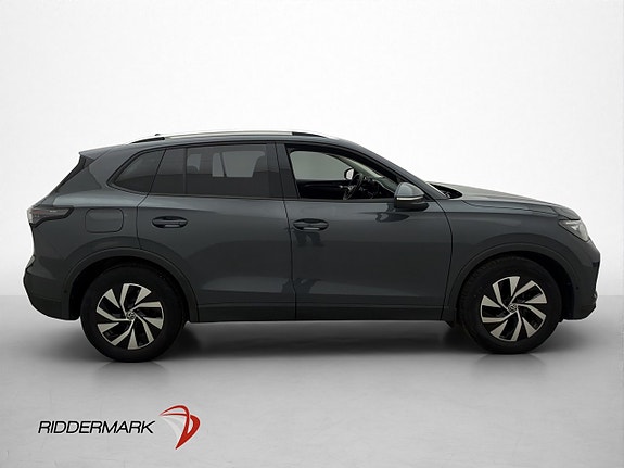 Volkswagen Tiguan 9 of 30