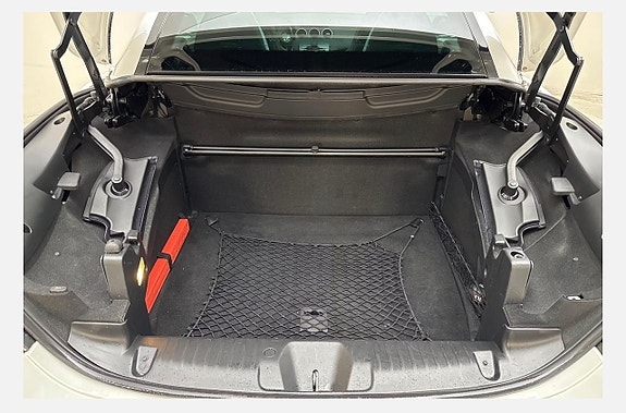 Peugeot 308 4 of 5