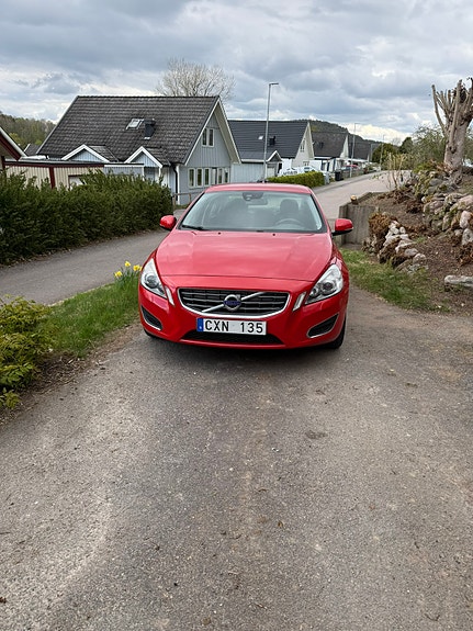 Volvo S60 5 of 5