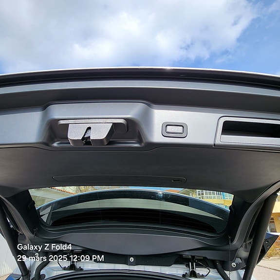 Land Rover Range Rover Evoque 3 of 13