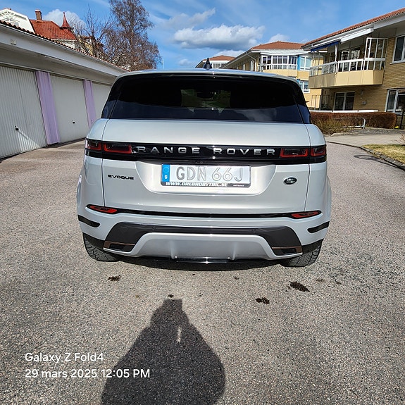 Land Rover Range Rover Evoque 9 of 13