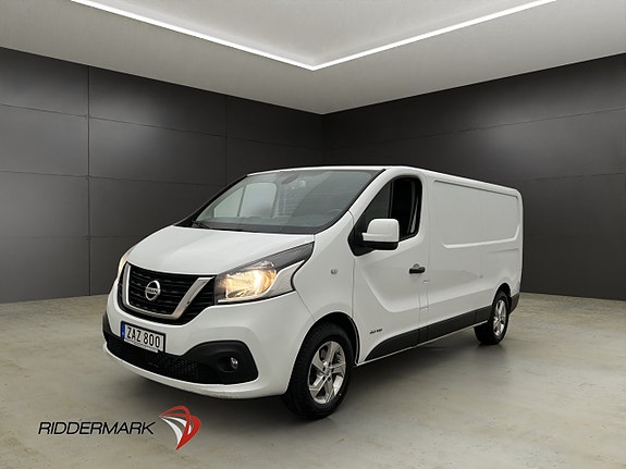 Nissan NV300 3 of 5