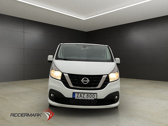 Nissan NV300 5 of 5
