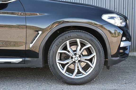 BMW X3 4 of 5