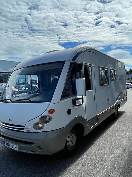 Bürstner I 685 Elegance -välvårdad-Vinter Paket -Lågmilare #SÅLD 4 of 18