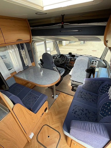 Bürstner I 685 Elegance -välvårdad-Vinter Paket -Lågmilare #SÅLD 9 of 18